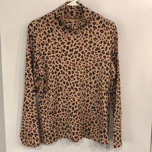 Croft & Barrow XL. Leopard print.